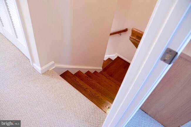 Foto del edificio - 7517 Hearthside Way