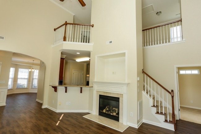 Building Photo - 1221 Hammond Dr