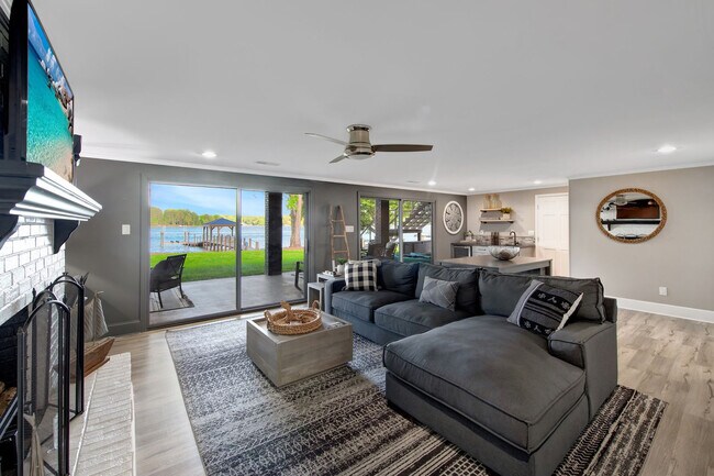 Foto del edificio - 524 Canvasback Rd