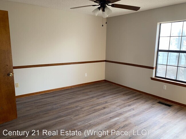 Building Photo - 2 br, 1.5 bath House - 1703 Wembleton Drive
