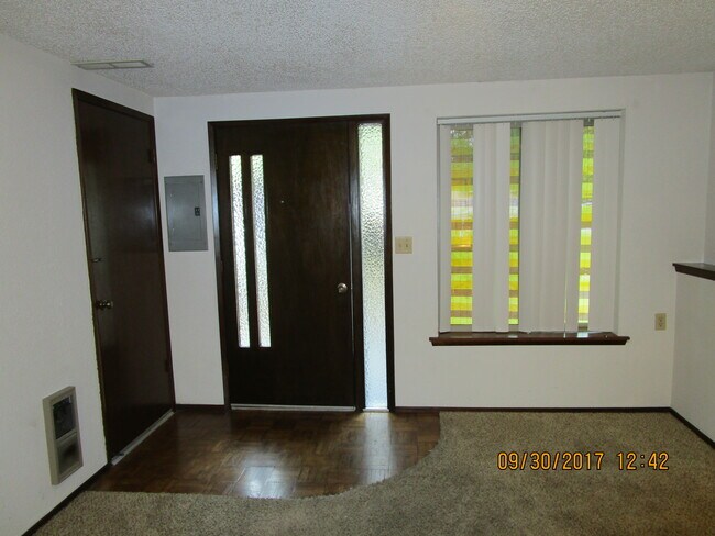 Foto del edificio - 10007 Alaska St S