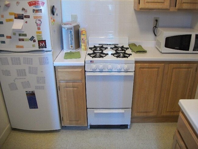 Building Photo - 19 James St