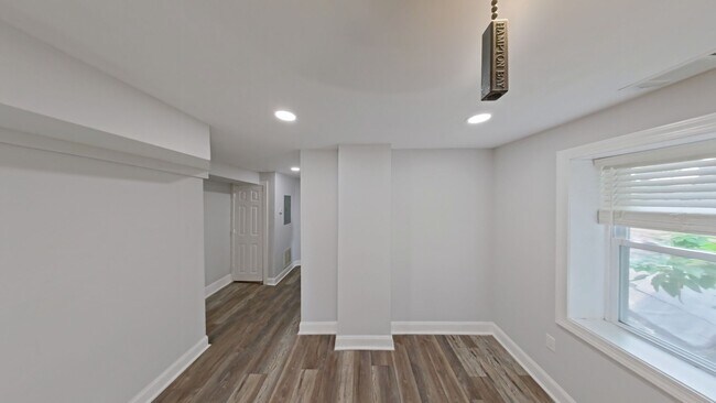 Foto del edificio - 610 E 9th St