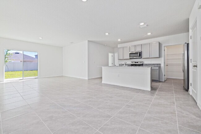 Foto del edificio - 8302 Hardy Bay Lp