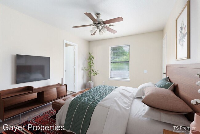 Foto del edificio - 3 br, 2.5 bath House - 2030 ball ave