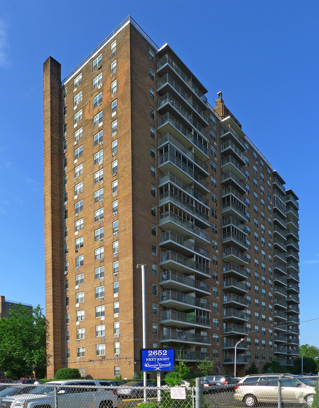 Foto del edificio - Contello Towers III