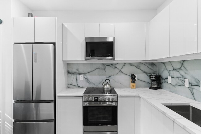 Foto del edificio - 927 S Howard Ave