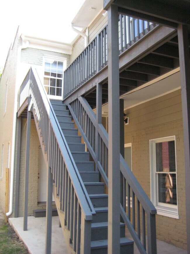 Foto del edificio - 715 W Clay St
