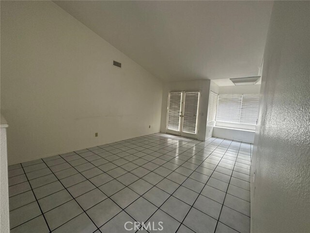 Foto del edificio - 10582 Champagne Rd