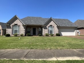 Building Photo - 4623 E Ashglen Cir