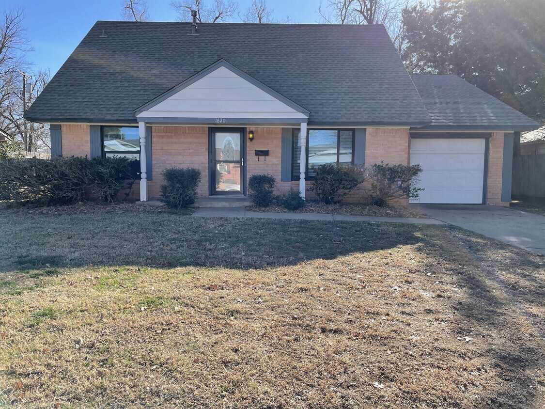 Foto principal - 1620 Cherry Stone St