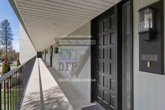 Building Photo - Gorgeous 2 bed, 2 bath condo in prestigiou...
