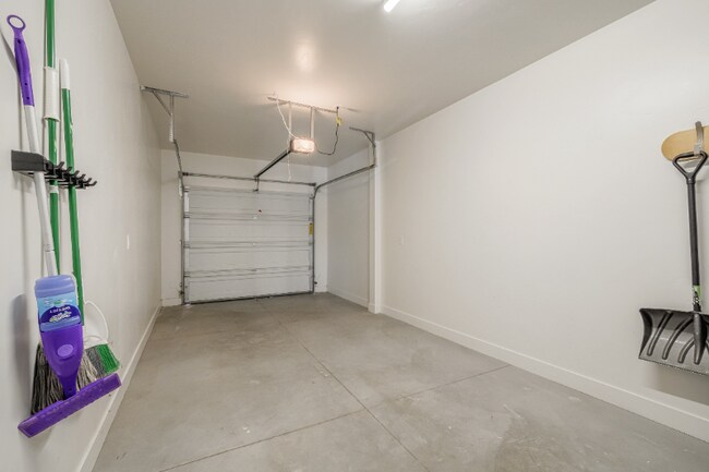 Foto del edificio - 415 Roberts Rd