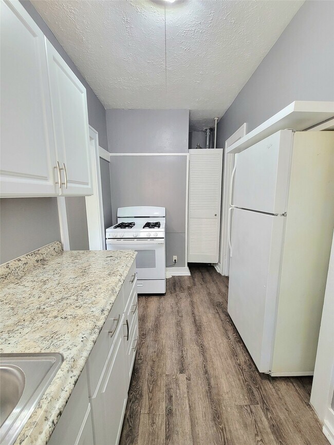 Building Photo - 1238 Peden St