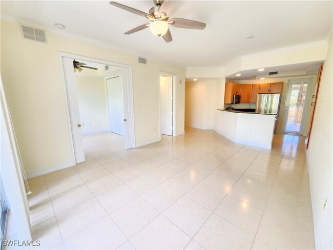 Foto del edificio - 4420 Bonita Beach Walk Dr