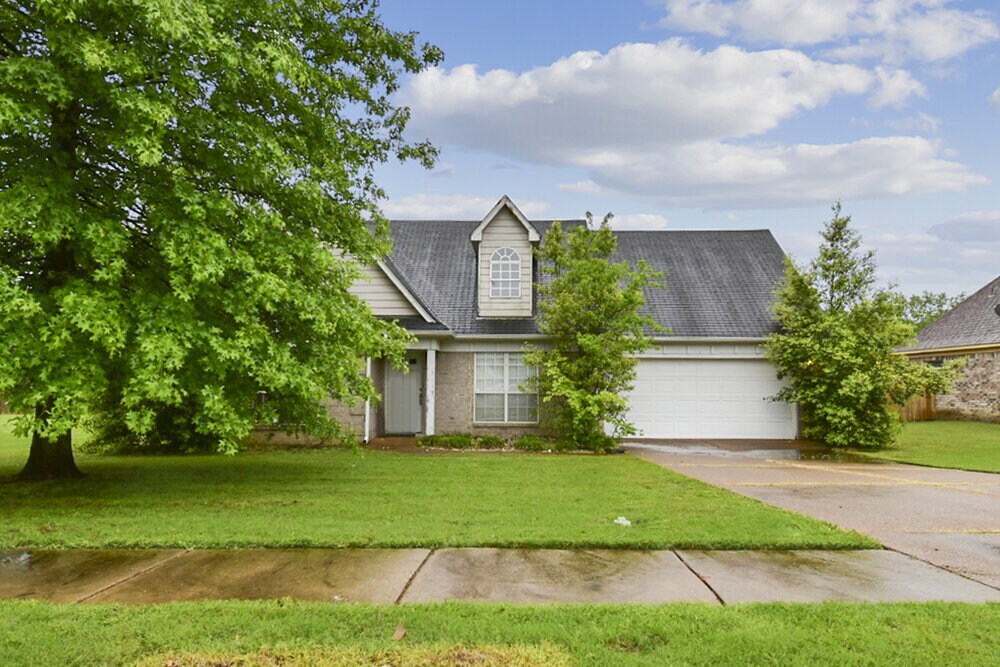 Primary Photo - 2485 Kindlewood Dr