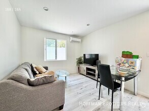 Building Photo - 418 S Citrus Ave