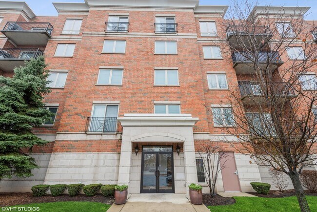 Foto del edificio - 5924 N Lincoln Ave