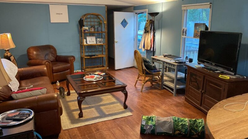 Foto principal - 7418 Myrtle Grove Rd