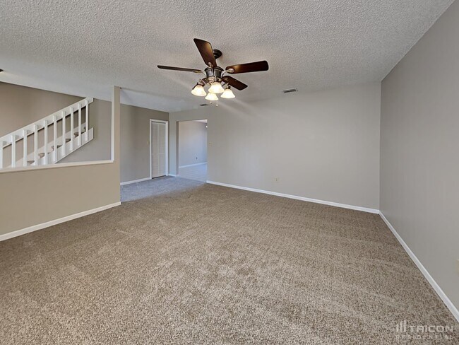 Building Photo - 1604 Palm Leaf Drive Brandon FL