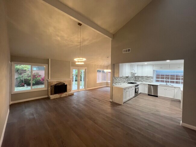 Building Photo - 67 Monticello