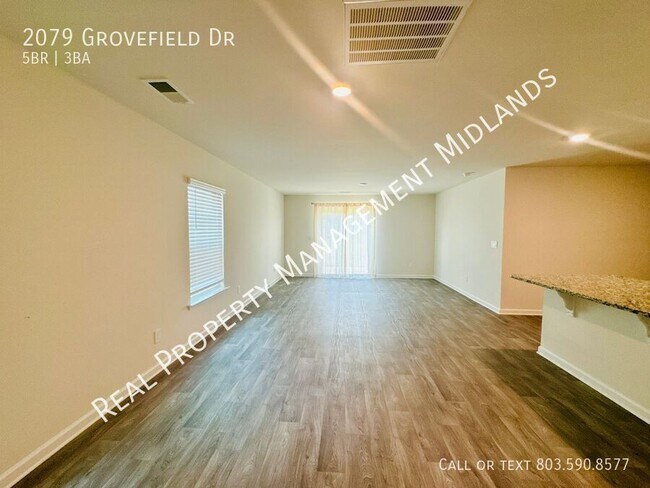 Foto del edificio - 2079 Grovefield Dr
