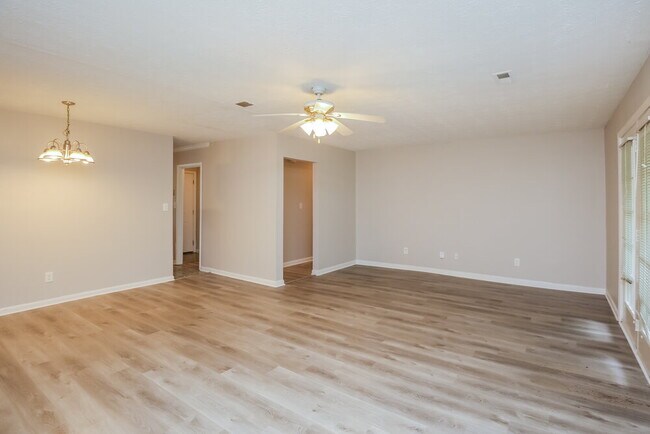 Foto del edificio - 3560 Satellite Blvd