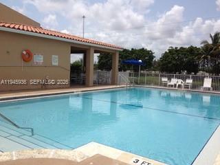 Foto del edificio - 4744 NW 114th Ave