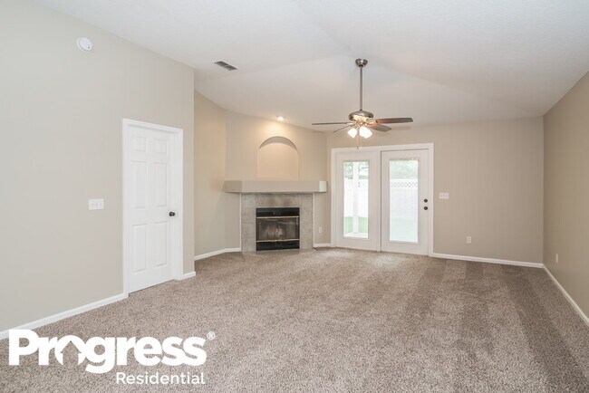 Building Photo - 573 Redberry Ln