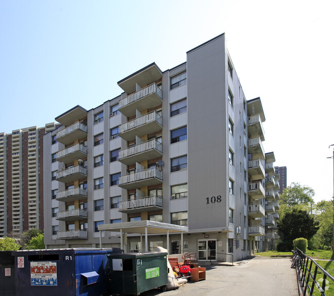 Photo du bâtiment - Goodwood Park Apartments