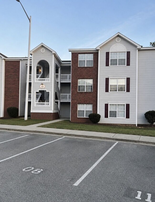 Foto del edificio - 301 Warton Ln