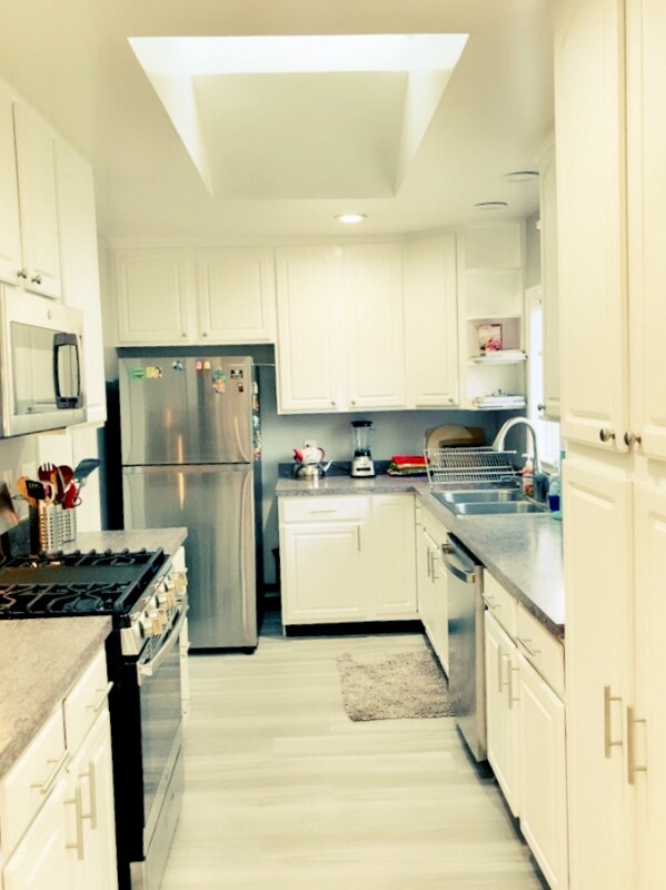 Foto del edificio - 761 Enright Ave