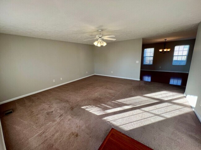 Foto del edificio - 3313 Hamberton Cir