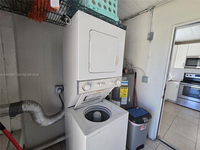 Foto del edificio - 432 NW 17th Ave