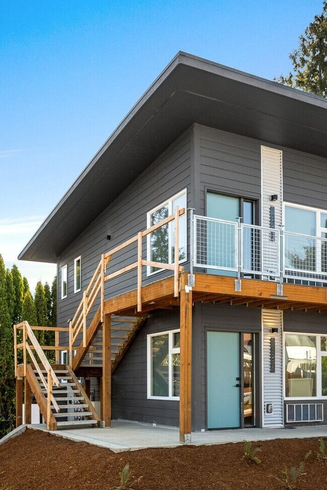 Foto del edificio - 4215 NE Highland Ct