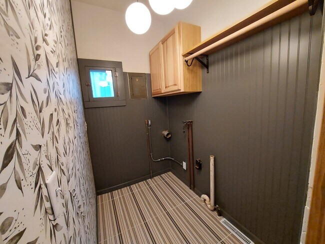 Foto del edificio - 204 S Hazel St