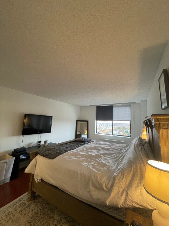 3705 S Mason Dr Unit 2314S, Baileys Crossroads, VA 22041 Condo