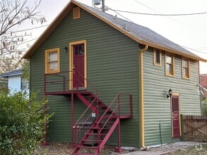 Building Photo - 15 S 4th St