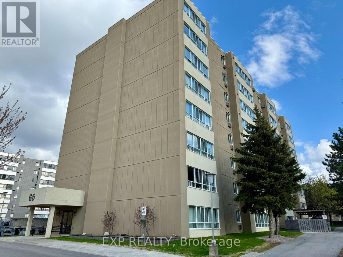 Photo principale - 65-665 Highland Crescent