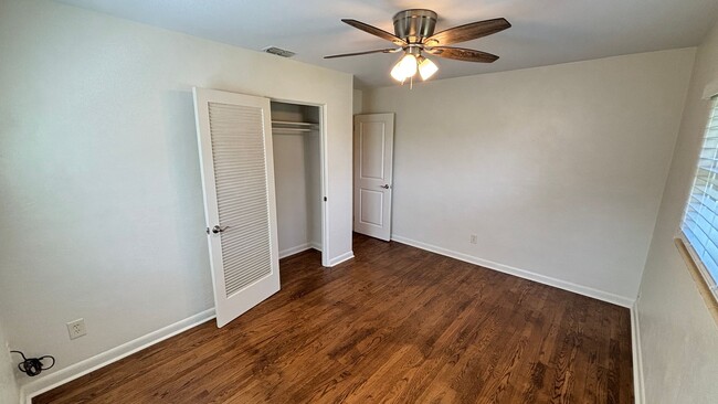 Building Photo - 3 Bedroom, 2 Bath in Altamonte Springs - P...