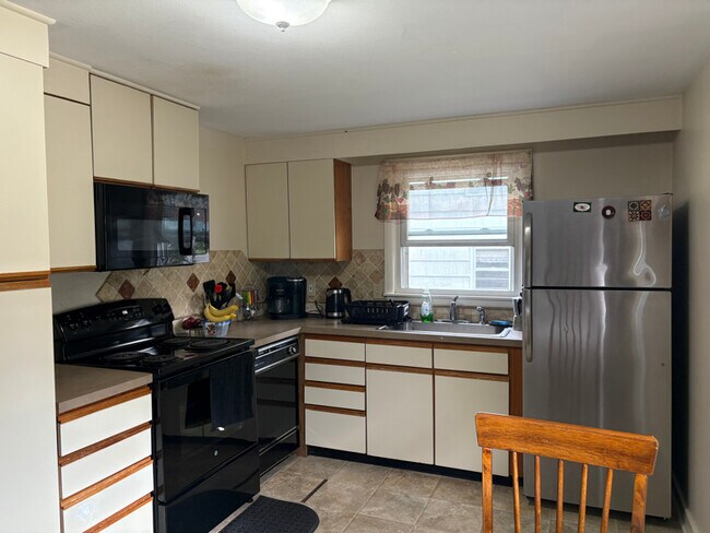 Foto del edificio - 105 Robert Dr