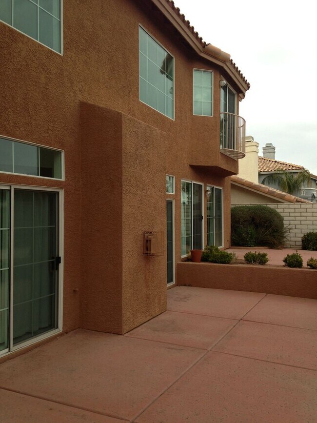Foto del edificio - 2457 Antler Point Dr