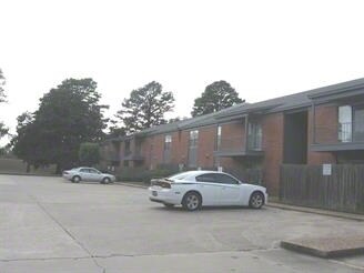 Primary Photo - Magnolia Terrace