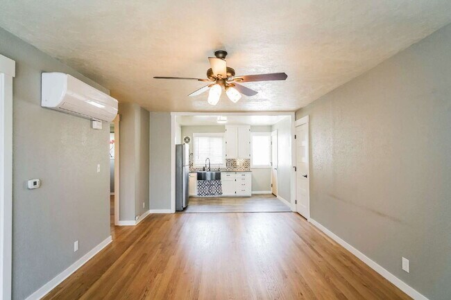 Foto del edificio - 8127 NE Beech St