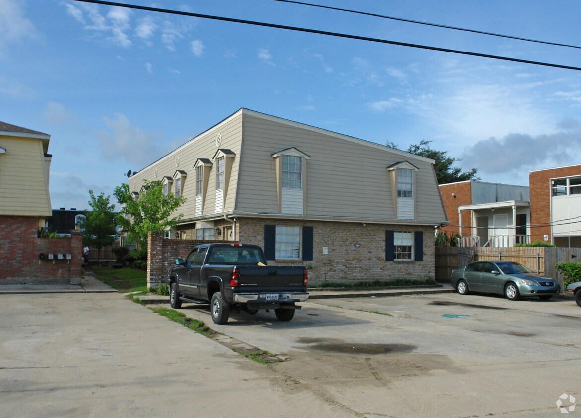 Primary Photo - 4116 Rye St