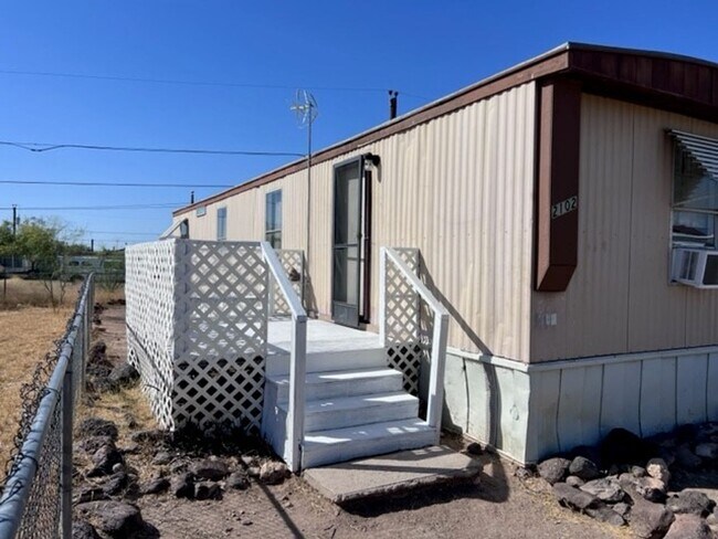 Building Photo - 2 BR 1BA Manufactured home, Near Rotary Park, Colorado River, marina area
