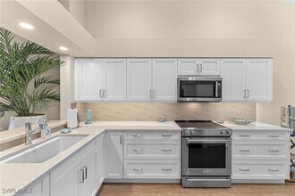 Building Photo - 2215 Chesterbrook Ct
