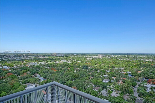 Foto del edificio - 780 NE 69th St