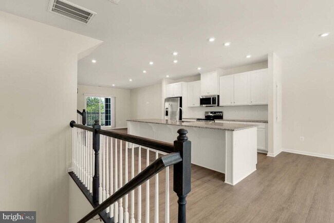 Foto del edificio - 4113 -B Chickadee Ct