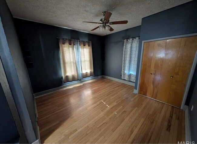 Foto del edificio - 828 W Pearl St